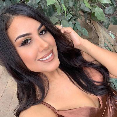 Portrait of creator silvalondra_