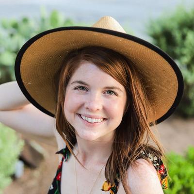 Portrait of creator ellemulenos