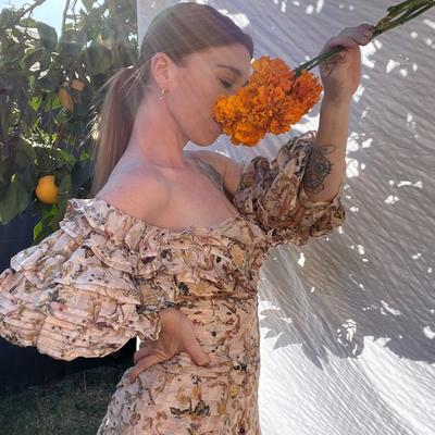 Portrait of creator mamiislas