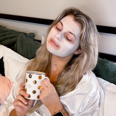 Portrait of creator your.estie.ella