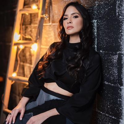 Portrait of creator mirlemarian