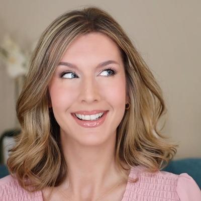 Portrait of creator stephbmarie7