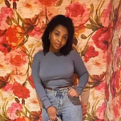 Portrait of creator raysimone91