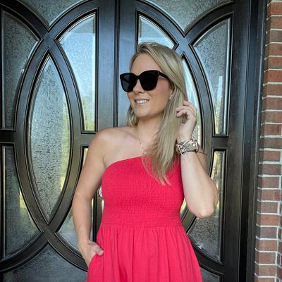 Portrait of creator reneenicoleblog2