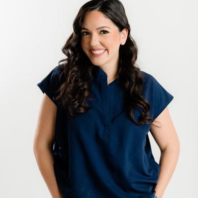 Portrait of creator dr.thaispr