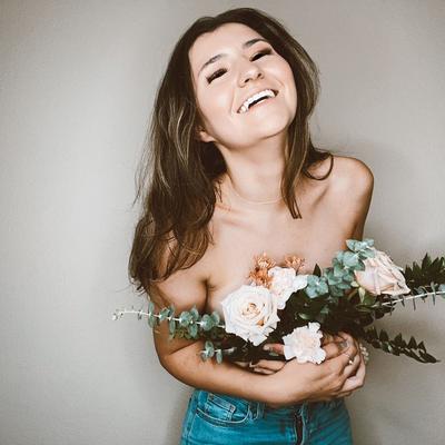 Portrait of creator sabrinaaguiilar