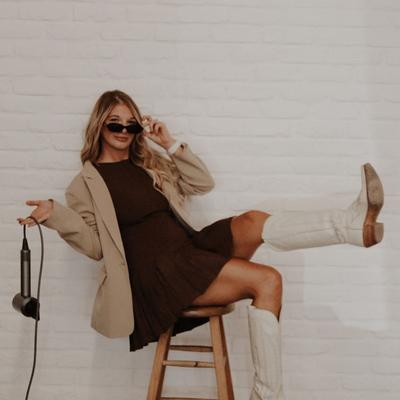 Portrait of creator thehairbahr