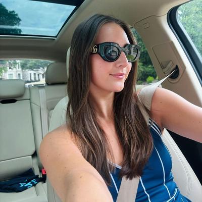 Portrait of creator hollandclaire__