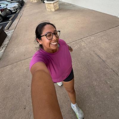 Portrait of creator toriserna_