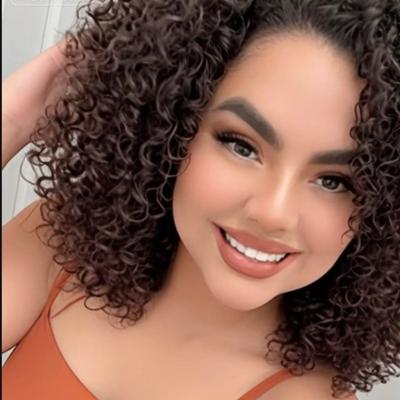 Portrait of creator maeliaguina