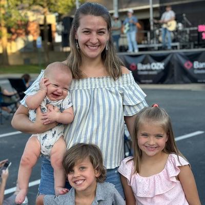 Portrait of creator busy_bee_mama