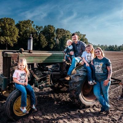 Portrait of creator jamiestaradumsky