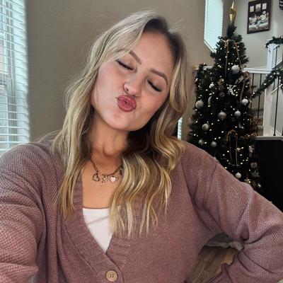 Portrait of creator savtate