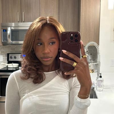 Portrait of creator jasminee.angelaa