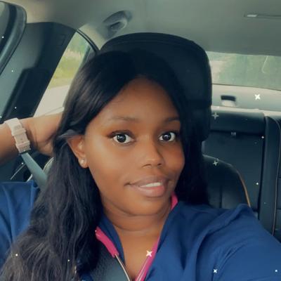 Portrait of creator jalisalamarrn