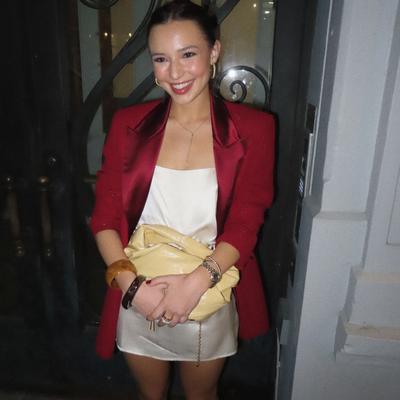 Portrait of creator silsbeee