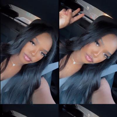 Portrait of creator angieeexo_