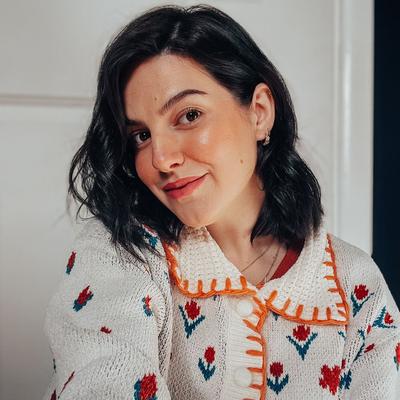 Portrait of creator alexandramcflyy