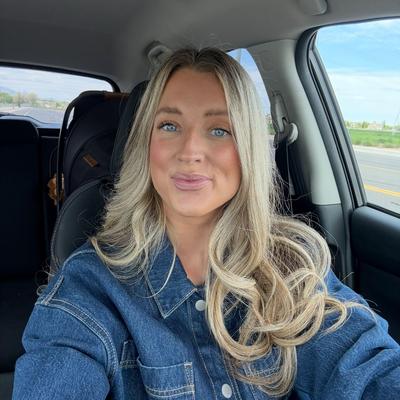 Portrait of creator haleyadell