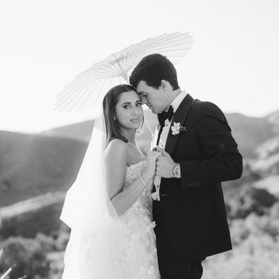 Portrait of creator erikabraider