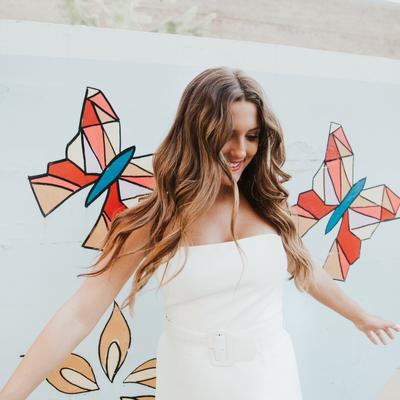 Portrait of creator ameliaagost