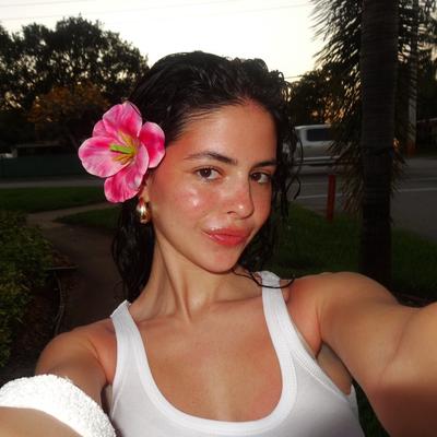 Portrait of creator toricreates222