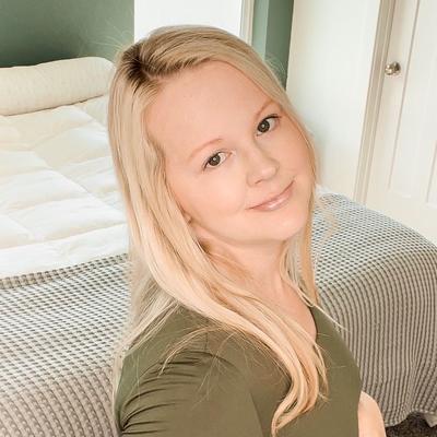 Portrait of creator amberrosepr.tt