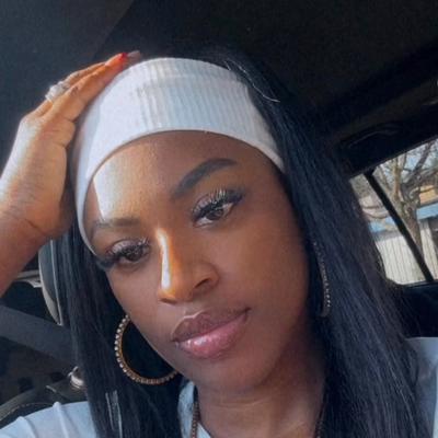 Portrait of creator meetthebennetts_