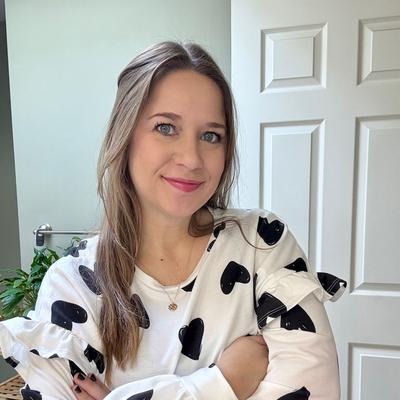 Portrait of creator marylafree