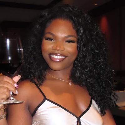 Portrait of creator naventi