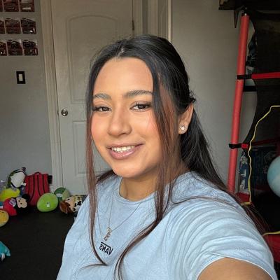 Portrait of creator kimboomoran_