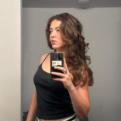 Portrait of creator enya_graham