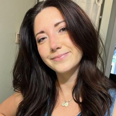 Portrait of creator laurenparrish27