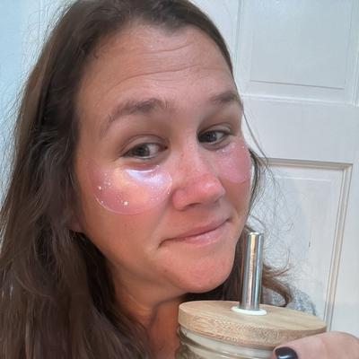 Portrait of creator esuzan27