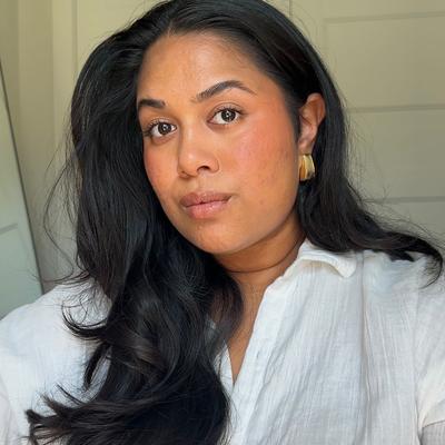 Portrait of creator alyzzasiraj_