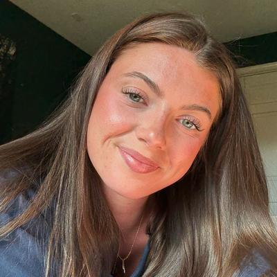 Portrait of creator bekahrhansen