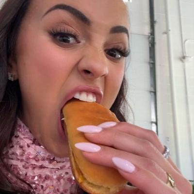 Portrait of creator selarhodes