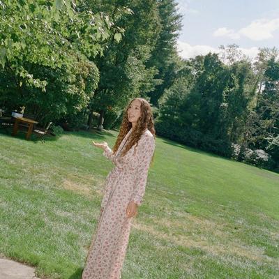 Portrait of creator gabbysabyss