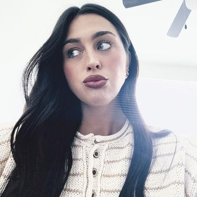 Portrait of creator mosie_kate