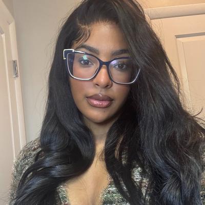 Portrait of creator tainagigii