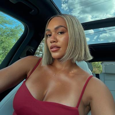 Portrait of creator tyannagold