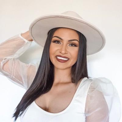 Portrait of creator jessicaochoamua