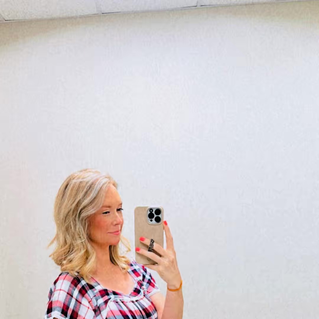 Portrait of creator kennedyschotsch