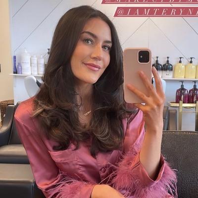 Portrait of creator kaylareisrn