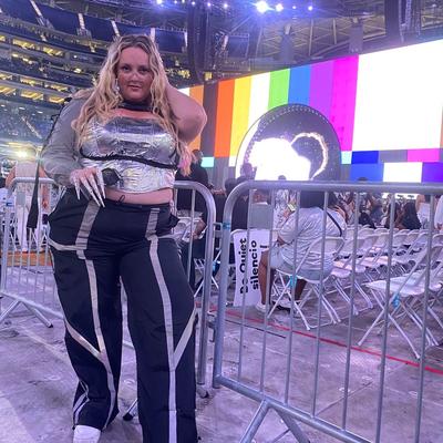 Portrait of creator sandithecreator