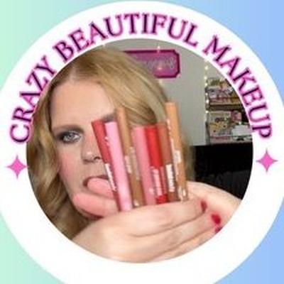 Portrait of creator crazybeautifulmakeup