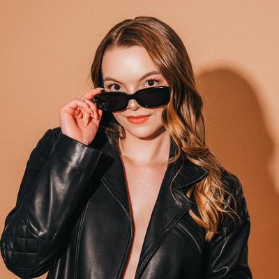 Portrait of creator madelineeddi