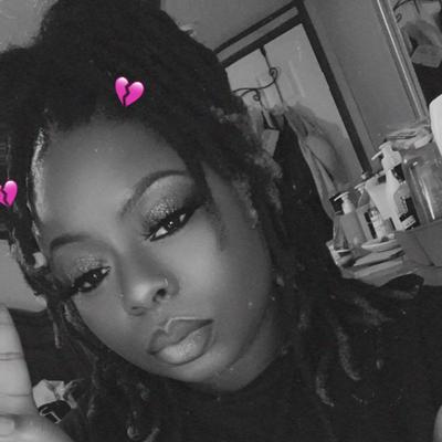 Portrait of creator perfectly.imperfect.xo