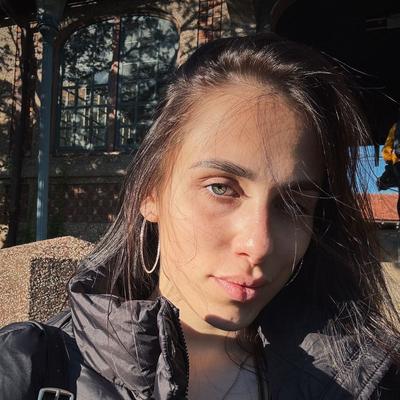 Portrait of creator valeryborisova_ugc