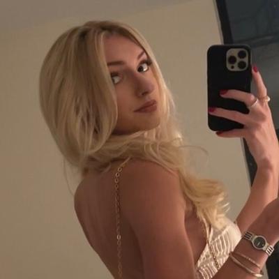 Portrait of creator natmuscott